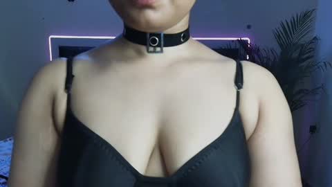 Snapshot of neon_venom chatting on May 17, 2026, 10:06 pm Kashish online show from May 17, 2026, 10:06 pm