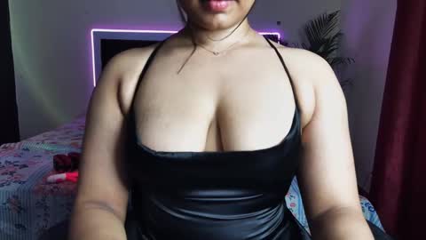 Snapshot of neon_venom chatting on May 21, 2026, 7:43 pm Kashish online show from May 21, 2026, 7:43 pm