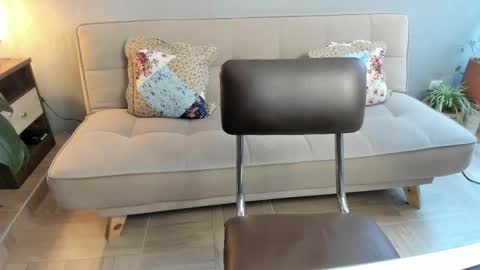 neorfit online show from September 12, 2025, 9:04 pm