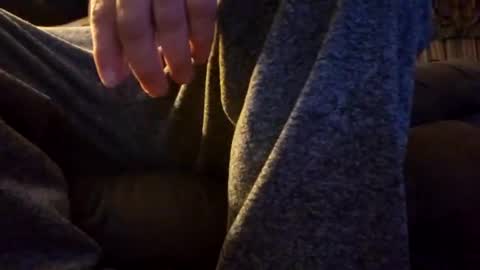 Versatile online show from January 8, 2025, 12:05 pm