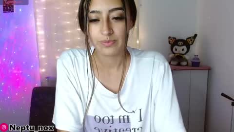 Snapshot of neptu_noxx chatting on January 12, 2025, 6:28 am Neptu noxx online show from January 12, 2025, 6:28 am