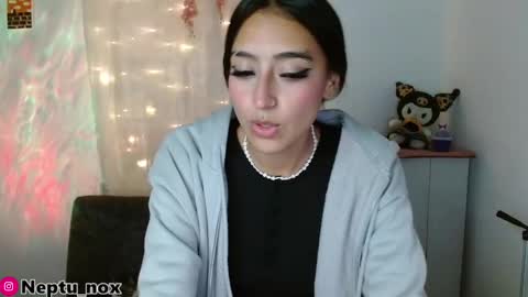 Snapshot of neptu_noxx chatting on January 21, 2025, 6:43 am Neptu noxx online show from January 21, 2025, 6:43 am