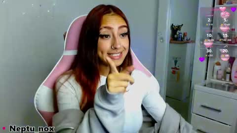 Snapshot of neptu_noxx chatting on September 27, 2025, 3:22 am Neptu noxx online show from September 27, 2025, 3:22 am