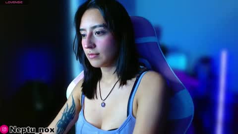 Snapshot of neptu_noxx chatting on March 8, 2026, 8:18 am Neptu noxx online show from March 8, 2026, 8:18 am