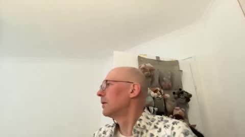 neptunofatlantis online show from April 28, 2026, 8:30 am