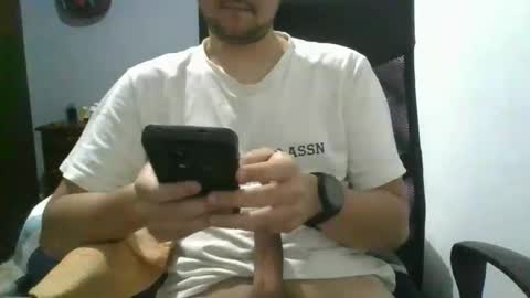 Snapshot of nerdxxx94 chatting on June 3, 2026, 4:26 am MrBull online show from June 3, 2026, 4:26 am