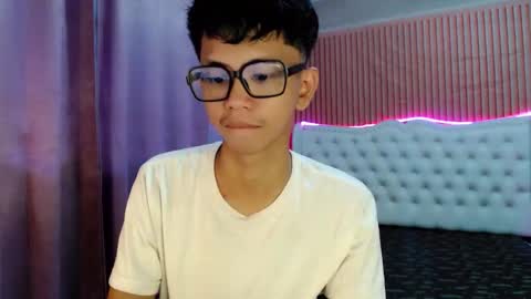 Ethan online show from May 31, 2026, 10:00 pm