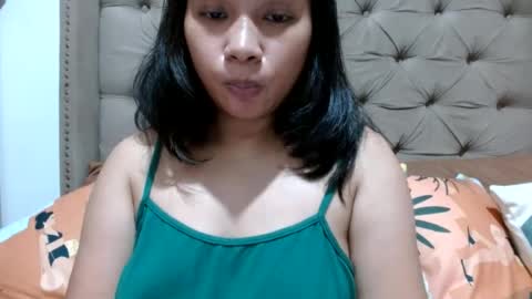 Snapshot of nerdypinaypie chatting on July 20, 2026, 10:39 am nerdypinaypie online show from July 20, 2026, 10:39 am
