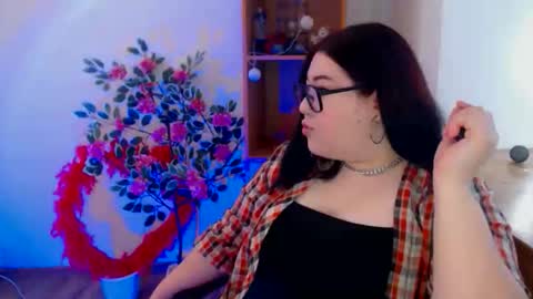 nereia online show from March 19, 2026, 8:07 am