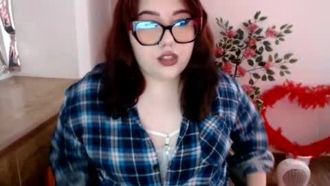 Snapshot of nereia chatting on June 10, 2026, 6:51 pm nereia online show from June 10, 2026, 6:51 pm