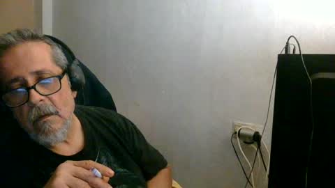 Snapshot of neron401 chatting on May 24, 2026, 8:58 pm neron401 online show from May 24, 2026, 8:58 pm