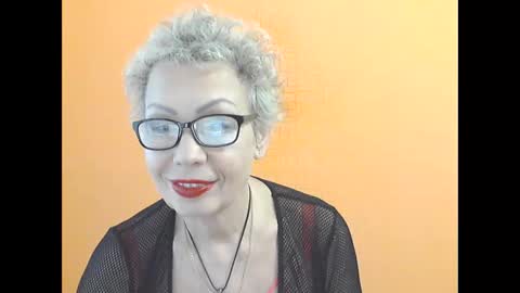 NessyJenixs online show from November 13, 2025, 7:29 am