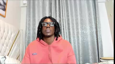 Snapshot of netfux_and_chill chatting on July 7, 2026, 7:29 pm netfux_and_chill online show from July 7, 2026, 7:29 pm