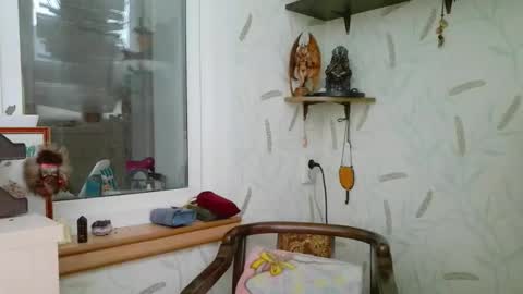 Nettie Allie online show from December 1, 2025, 12:21 pm