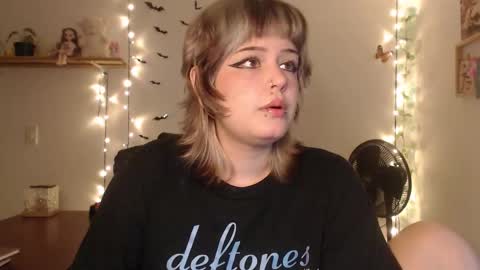 Mar online show from October 1, 2025, 7:47 am