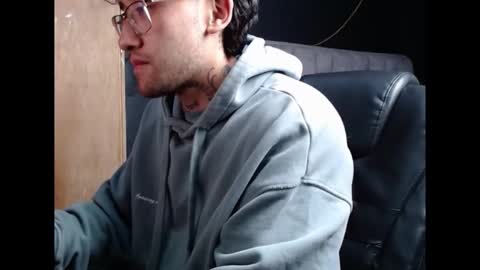 neuttron online show from January 8, 2026, 2:36 am