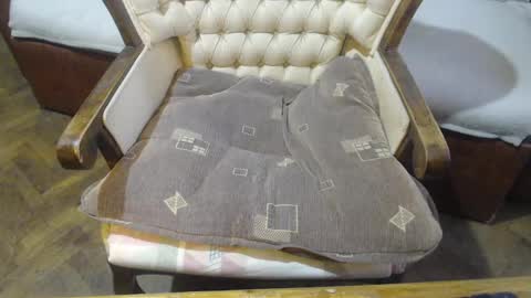 Lilly  online show from January 10, 2025, 5:58 am