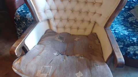 Lilly  online show from March 7, 2025, 12:34 pm