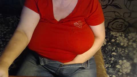 Lilly  online show from December 18, 2025, 4:35 pm