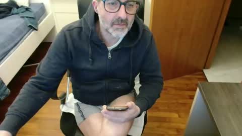 simi online show from February 4, 2026, 7:31 pm