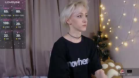 Snapshot of nextvibe1 chatting on December 19, 2025, 8:05 pm NextVibe1 online show from December 19, 2025, 8:05 pm