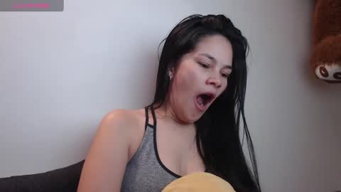 nezuko_sweet online show from December 26, 2024, 8:39 am