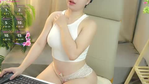 Snapshot of nhatlinhnguyen chatting on August 3, 2026, 9:04 am nhatlinhnguyen online show from August 3, 2026, 9:04 am
