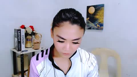 hottie nicole online show from April 21, 2026, 2:51 am