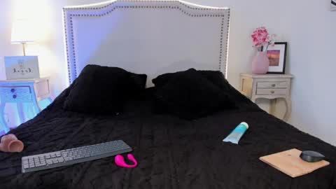 Nia Malkova online show from April 23, 2026, 12:29 pm