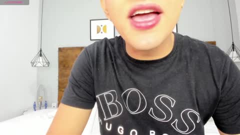 Snapshot of niall_falcon chatting on January 20, 2025, 1:00 pm Niall online show from January 20, 2025, 1:00 pm