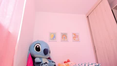  Nia  online show from April 2, 2026, 4:04 pm