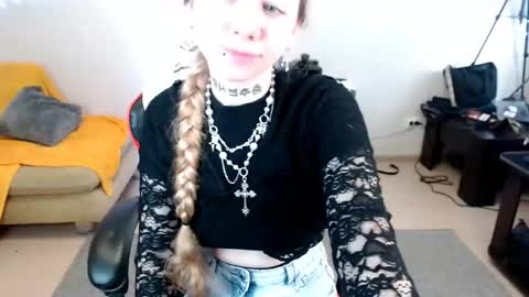 nica_kawaii online show from March 11, 2026, 6:30 am