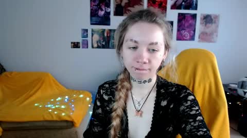 Snapshot of nica_kawaii chatting on May 18, 2026, 4:07 am nica_kawaii online show from May 18, 2026, 4:07 am