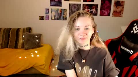 Snapshot of nica_kawaii chatting on June 3, 2026, 12:24 am nica_kawaii online show from June 3, 2026, 12:24 am