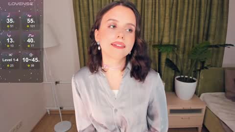 Snapshot of nice_kisss chatting on January 16, 2025, 3:02 pm Alice online show from January 16, 2025, 3:02 pm