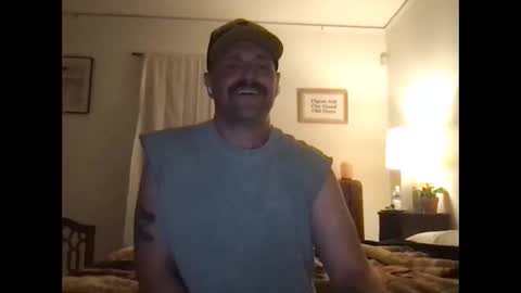 Snapshot of nicebuttniceguy chatting on February 3, 2026, 4:43 am NiceButtNiceGuy online show from February 3, 2026, 4:43 am