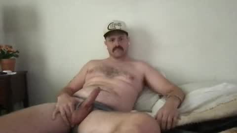 Snapshot of nicebuttniceguy chatting on February 6, 2026, 10:24 pm NiceButtNiceGuy online show from February 6, 2026, 10:24 pm