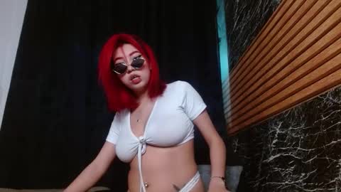 Michell  online show from September 12, 2025, 2:44 am