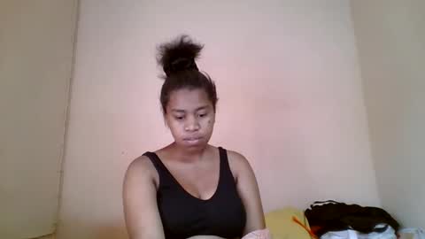 nicelly01 online show from May 16, 2026, 6:32 am