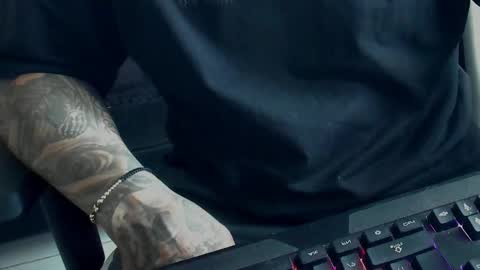 Camila And Steeven online show from September 21, 2025, 10:00 pm