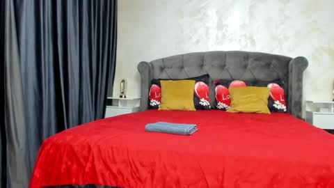 Sophie online show from December 4, 2024, 6:55 am