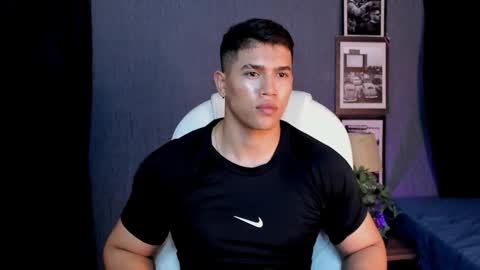 nick fenix online show from September 17, 2025, 8:38 am