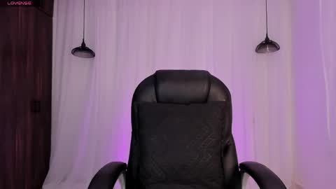 nick fenix online show from April 21, 2026, 2:51 am