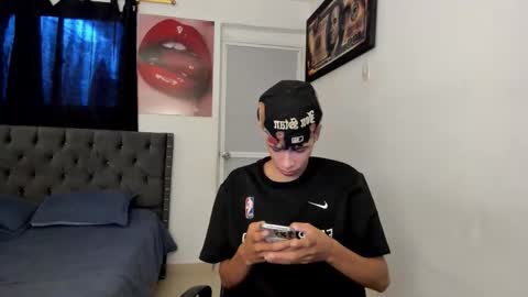 nick_master2 online show from April 22, 2026, 6:31 pm