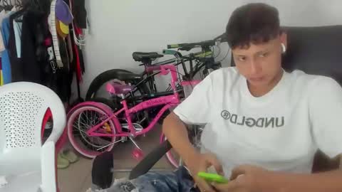 Snapshot of nick_master2 chatting on May 3, 2026, 6:19 am nick_master2 online show from May 3, 2026, 6:19 am