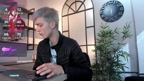 Nick  online show from October 13, 2025, 12:16 pm