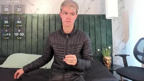 Nick  online show from November 17, 2025, 11:49 am