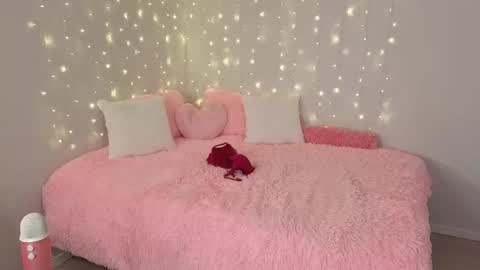 nickandklau online show from April 19, 2026, 2:22 am