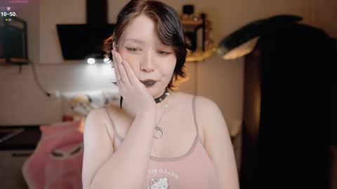Snapshot of nickari_x chatting on May 28, 2026, 5:38 am nickari_x online show from May 28, 2026, 5:38 am