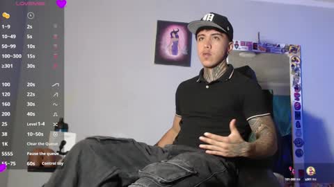 Nickhot0609 online show from December 31, 2024, 5:18 pm